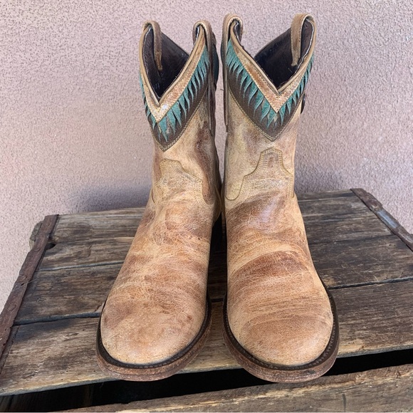 Stetson Women’s Western Ankle Bootie - Picture 4 of 11